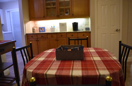 Plano House | Pleasant Home w/3 Comfy BR + Spacious Backyard (PET Friendly)