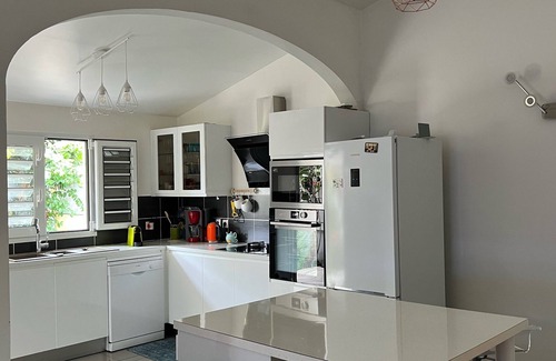 Sainte-Rose House | Pleasant house close to the beach and a shopping center