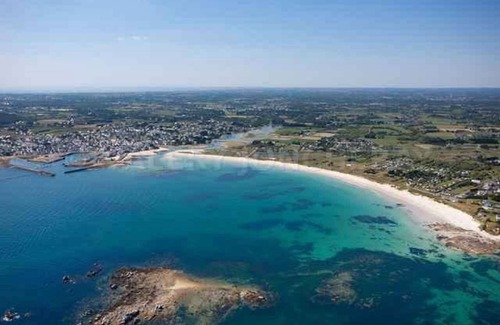 Plobannalec-Lesconil Apartment | Pleasant recent 2-bedroom apartment on the port