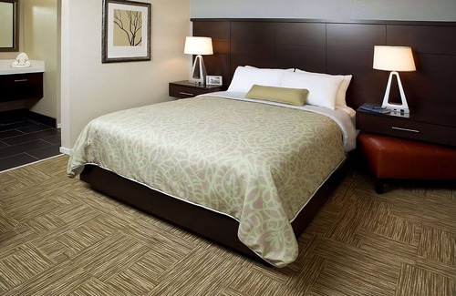 Sunnyvale Resort | Pleasant Stay! TWO Large 1BR Suites with Kitchens, Pet-friendly, Outdoor Pool!