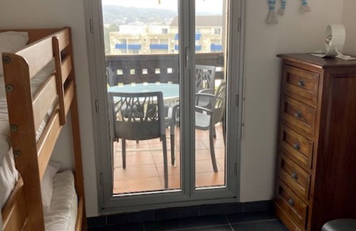 Lacanau-Ocean Apartment | Pleasant type 3 seafront apartment in Lacanau-Océan