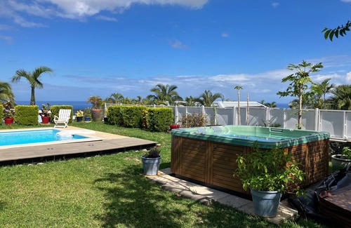 La Possession Villa | Pleasant villa
