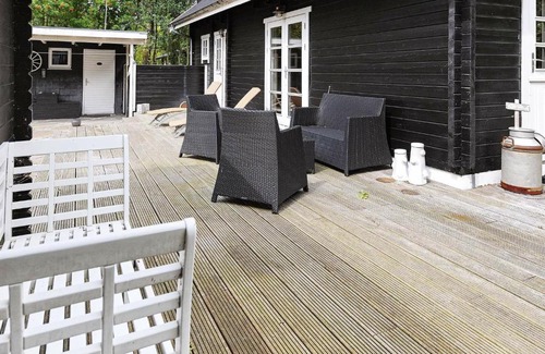 Hov House | Pleasing Holiday Home in Syddanmark near Sea