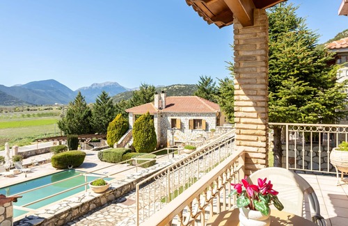 Kylini Apartment | Pleiades Jewel Maia - Corinthos Pool Bliss