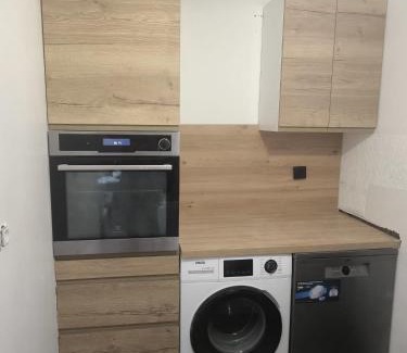 Salon-de-Provence Apartment | Plein centre ville Appartement