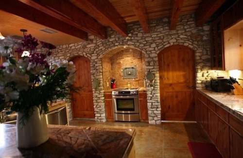 Leakey House | Plenty Of Water Here!