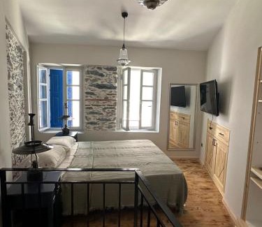 Plomari House | Plomari Geometer House