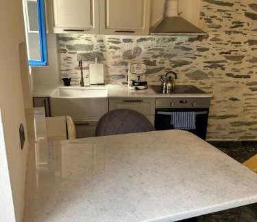 Plomari House | Plomari Geometer House