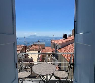 Plomari Apartment | Plomari Grey house Casa Peppe