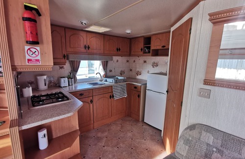 Ingoldmells Ski Chalet | Plum 2 Coral Beach Ingoldmells 3 bed 6 berth