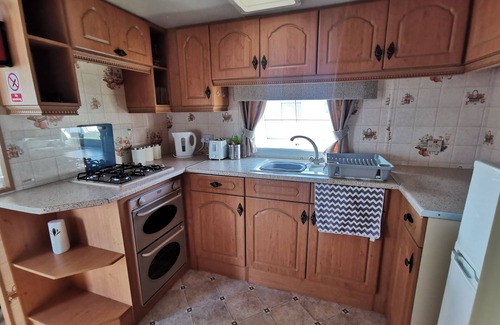 Ingoldmells Ski Chalet | Plum 2 Coral Beach Ingoldmells 3 bed 6 berth