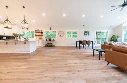 Helmsburg House | Plum Creek Lodge | Rustic Luxury Retreat