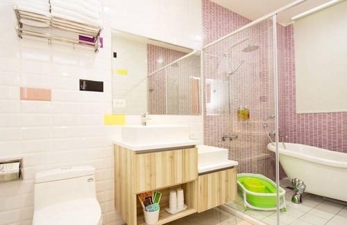 Dongshan Bed & Breakfast | Plum Forest