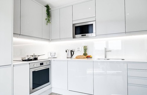 Bordesley Apartment | Pluxa 2 Bed Apartment