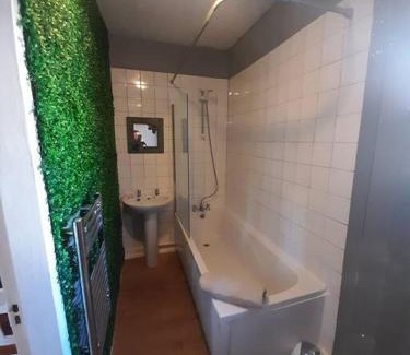 Plymouth Apartment | Plymouth Professionals Apartment