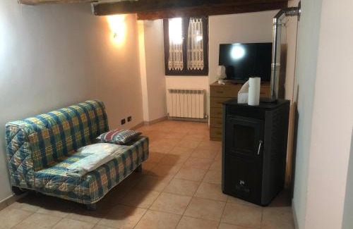 Fabriano Apartment | PM 62 Via Frazione di Serradica Guest House