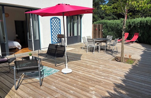 Gerardmer Apartment | PMR-equipped "Tilleul" apartment on garden level, swimming pool and sauna. Near lake