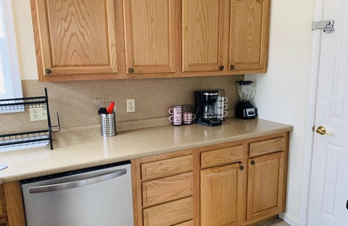 Albrightsville House | Pocono Getaway*Hot tub*Pool*Arcade