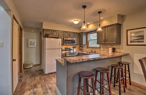 Albrightsville House | Poconos Escape with Hot Tub Less Than 7 Mi to Ski Slopes!