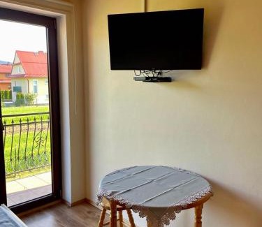 Kacwin House | Pod Świerkami - pokoje