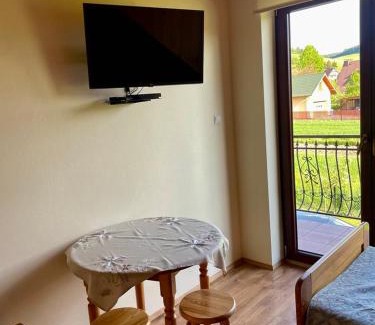 Kacwin House | Pod Świerkami - pokoje