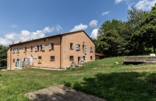Sarteano Hostel | Podere Pietraporciana - Rifugio escursionistico