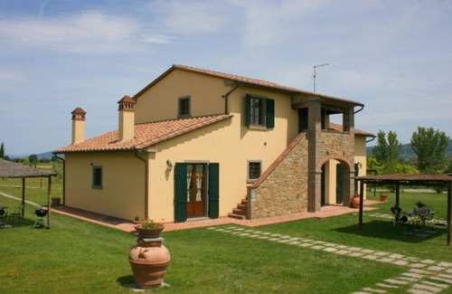 Cortona Villa | Podere Fraticciolo near Cortona. Villa with Pool