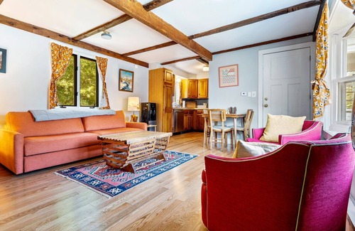 Scarborough Apartment | Poet's Nook 1 Bedroom