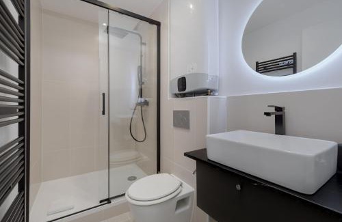 Quartier de Rochechouart Apartment | PoeticStay - Montmartre