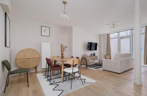 Quartier de Rochechouart Apartment | PoeticStay - Montmartre
