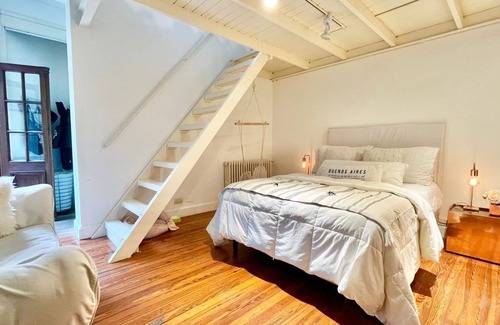 Belgrano House | Poetry House -5 BR House, 3 floors, Garden + Terrace + Private Pool