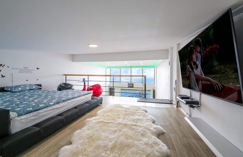 Pohang House | Pohang Blue Hill Pool Villa