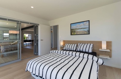 Coopers Beach House | Pohutukawa Beach House