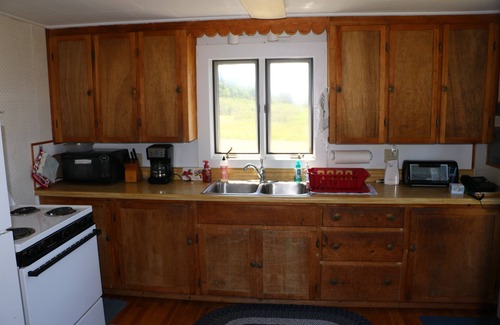 Deer Isle House | Point Field Cottage - A delightful little cape