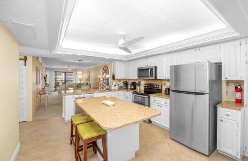Sanibel Apartment | Pointe Santo B31 condo