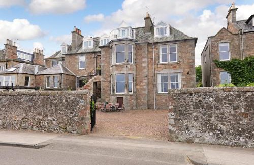 North Berwick House | Pointgarry