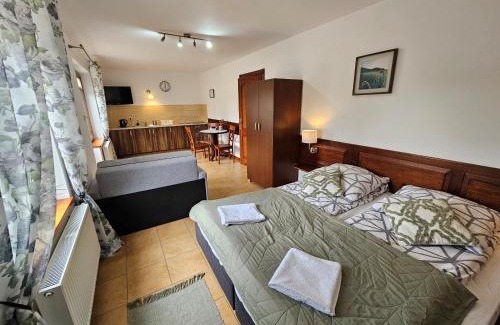 Wiele House | Pokoje i Domki PRZY LEŚNICZÓWCE
