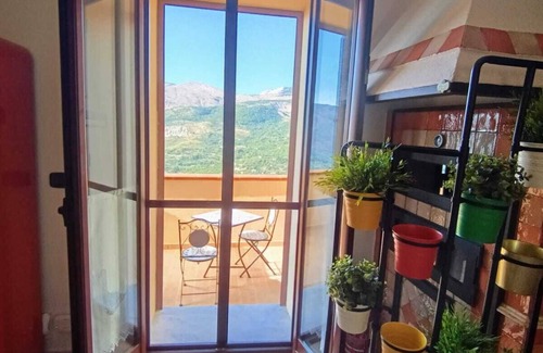 Polizzi Generosa House | Polizzihouse - Holiday House with Panoramic Terrace, in the Heart of the Madonie Mountains.