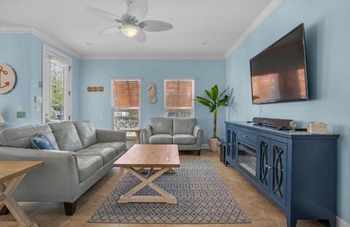 Villages of Crystal Beach House | Polka Dot Bikini