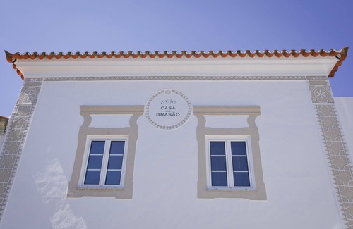 Barretos Villa | Pombais Turismo - Casa do Brasão