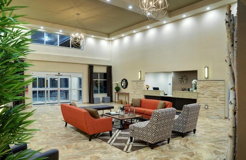 County of Vermilion River Hotel | Pomeroy Inn and Suites Vermilion