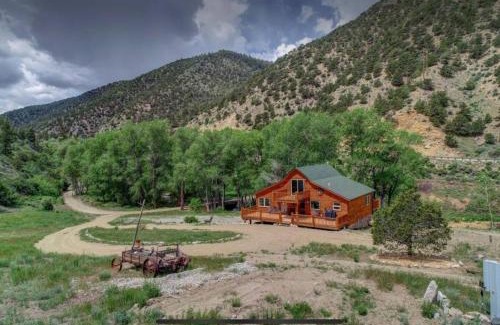 Salida House | Poncha Creek Mountain Lodge, Near Monarch Mtn