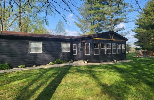 McArthur Cabin | POND IN THE PINES CABIN -COMPLETELY RENOVATED ON 27 ACRES - POND-HOCKING HILLS
