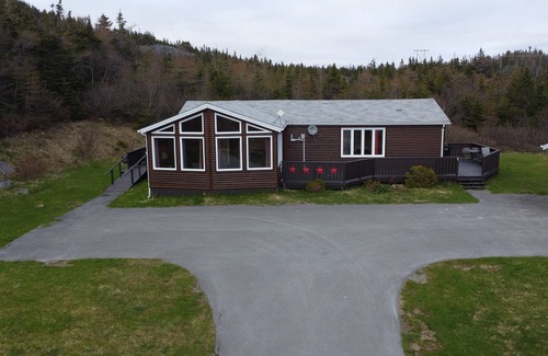 Cape Broyle Cabin | Pond View and Plenty of Room!