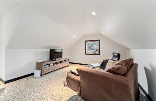 Wapato Point House | Ponderosa Court, Unit 2A