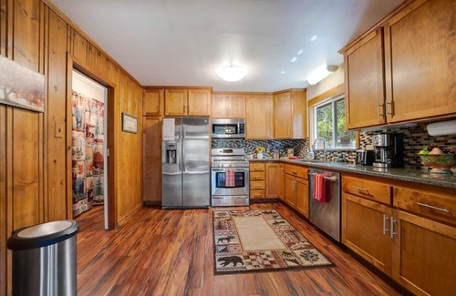 Twain Harte Cabin | Ponderosa Paradise, Walk To Town, Wraparound Deck, Arcade Cabin