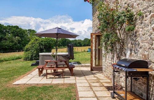 Hatherleigh House | Pondmead