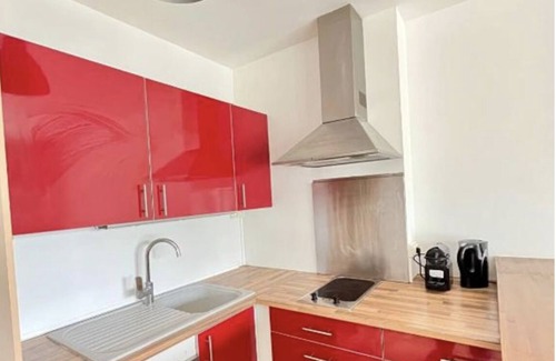Barbatre Apartment | Ponsardin - Bel Appartement Avec Balcon et Parking