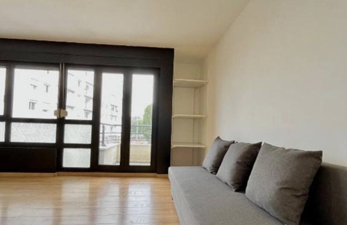 Barbatre Apartment | Ponsardin - Bel Appartement Avec Balcon et Parking