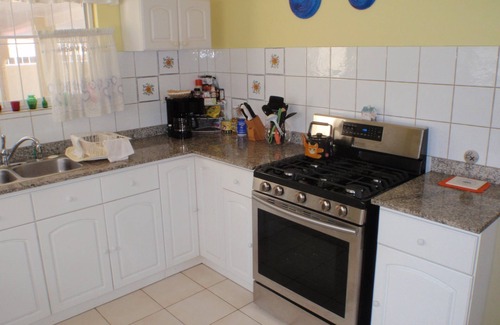 Palm Beach House | Pool, 2 king, 1 Queen, 4 twins. Huge Patio. Sleeps 10 if only 4 are children.